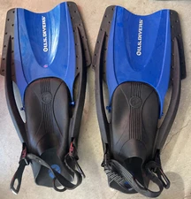 U.S. Divers Flippers Adult Med 7-10 And Snorkel (no Mask)