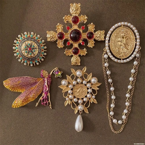 Exquistie Women Vintage Pearl Brooches Pins Enamel Elegant Corsage Temperament