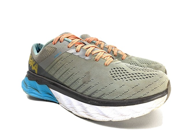 hoka one one arahi 3 wide