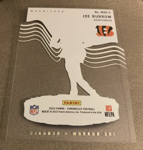 2022 Chronicles Joe Burrow Magnitude Football Card - Picture 2 of 2