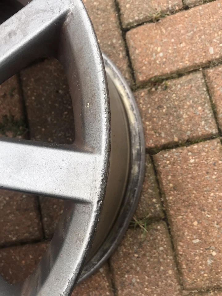 Lexus GS350 07-16 RimWheel 10 I-Spoke серебро 17x7.5 5x114.3 треснул читать DISCRi - Изображение 4 из 4