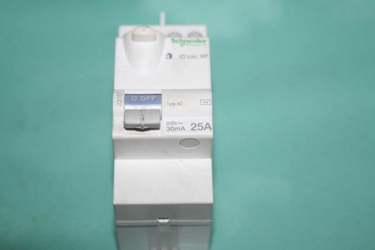 interrupteur différentiel 230v 40A AC 30mA F362 ABB