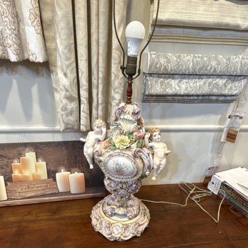 Capodimonte Italian Porcelain Cherub Floral Table Lamp Rococo (Refurbished) 