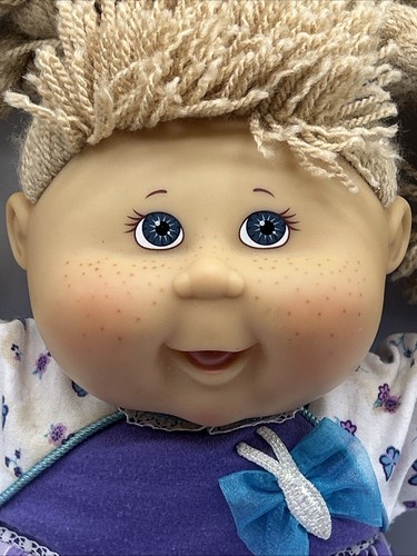 2005 Cabbage Patch Kids Doll Play Along Butterflies Blonde Hair Braids - Picture 2 of 15