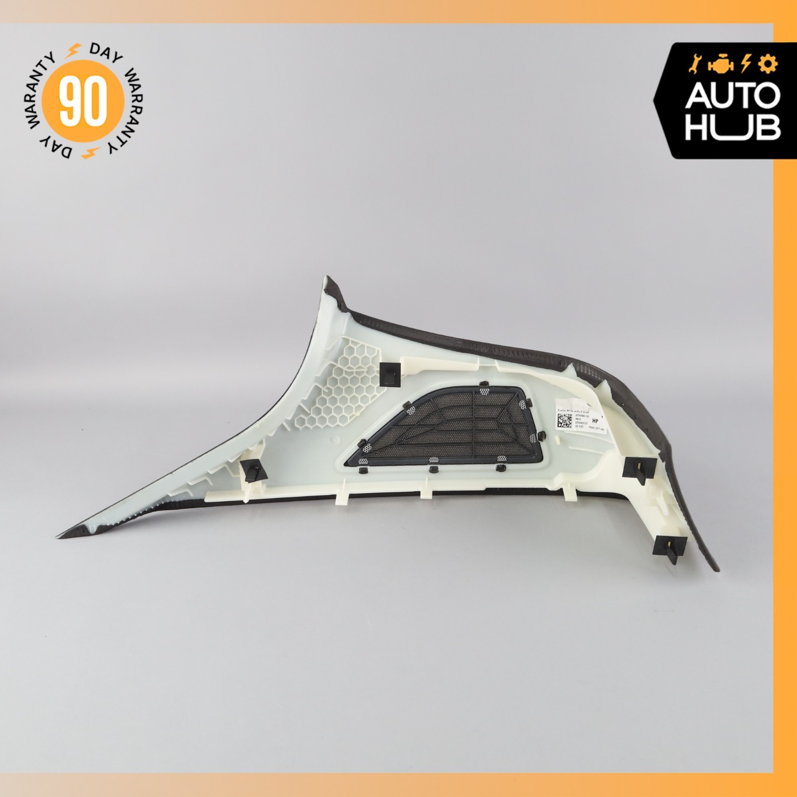 17-24 Maserati Levante M161 Rear Right Side D-Pillar Cover Trim 6700486150 OEM