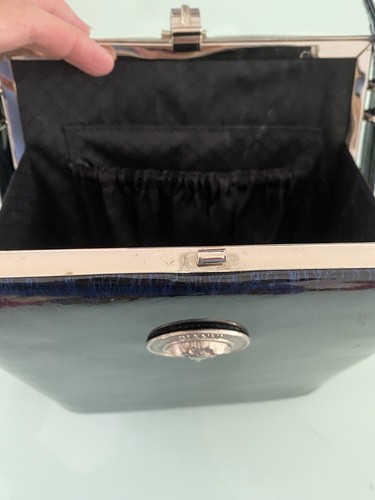 Borsa vintage 1980 Gianni Versace blu e argento con ferramenta argento - Foto 11 di 19
