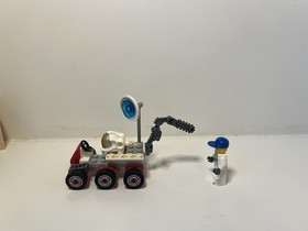LEGO CITY: Space Moon Buggy (3365)