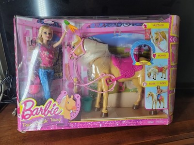 Barbie Feed & Cuddle Tawny Horse Playset NEW Box Damaged Mattel 