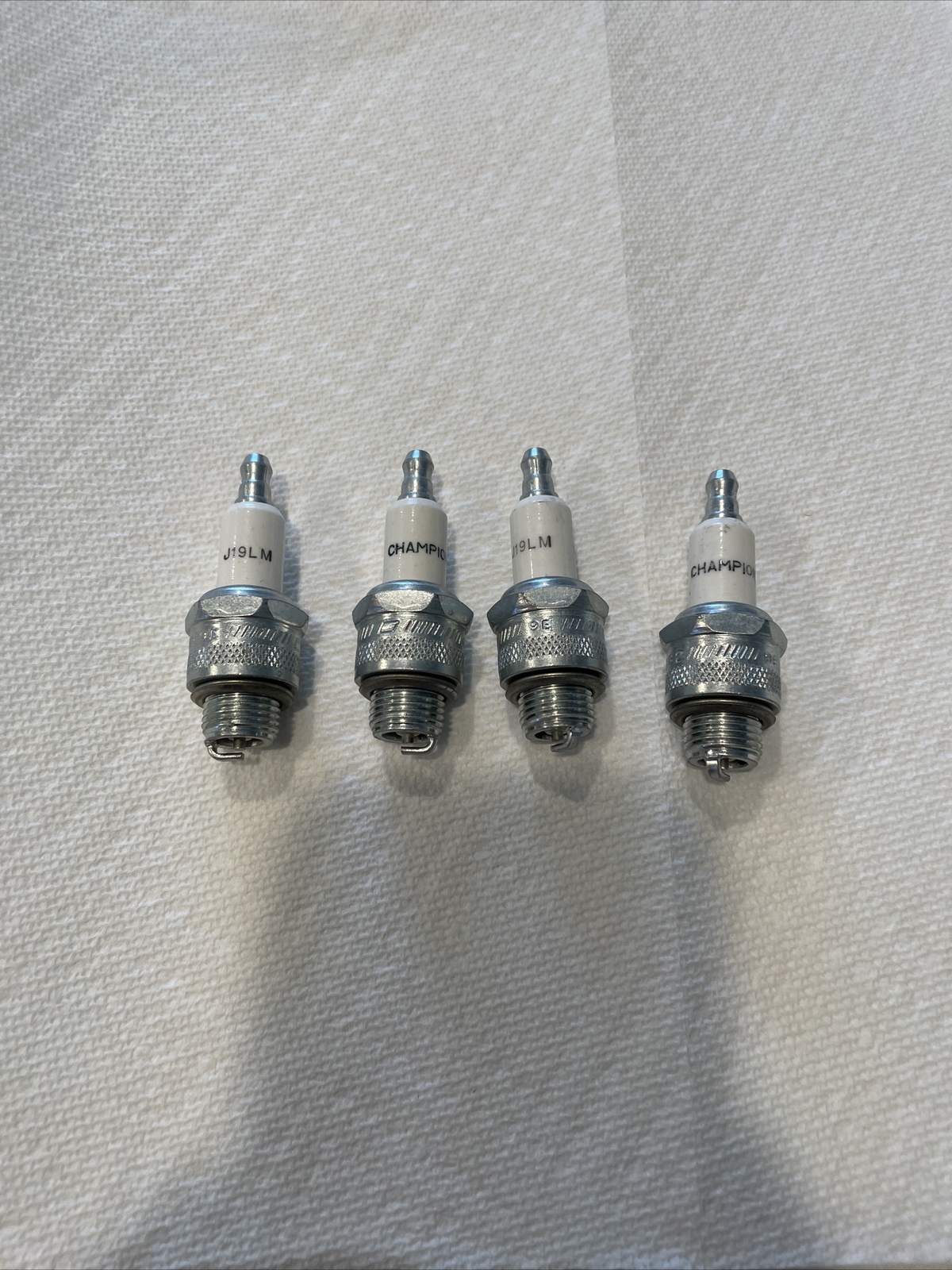 Champion J19LM Alternative spark plugs