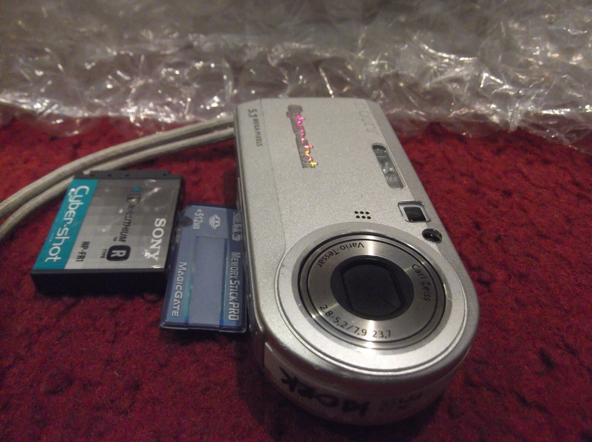 Sony Cyber-Shot DSC-P100 5.1MP 3x Digital Camera - Silver | eBay Sony Cyber-Shot DSC-P100 5.1MP 3x Digital Camera - Silver | eBay