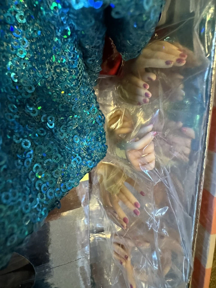 16.5” Sybarite Superdoll Max-0-Million New In Box - Image 4 of 4