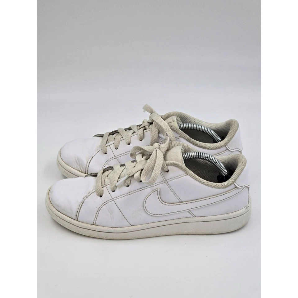 耐克女式三白耐克 Court Royale 2 低帮鞋 7 码 — 第 2/4 张图片