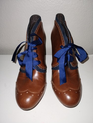Chelsea Crew Venetian Victorian Booties Brown w/ Blue Lace 3" Heel Sz 9-9.5/40 - Picture 4 of 7