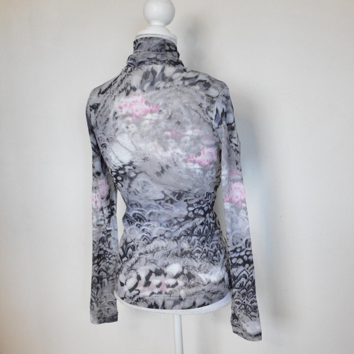 Y2k 00s 2000s vintage abstract print pastel mesh long sleeve