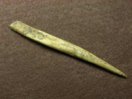 MANDAN BONE AWL 4" SOUTH DAKOTA Authentic Indian Artifacts - Picture 2 of 16