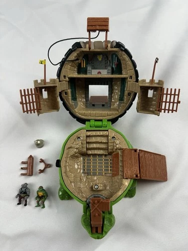 Vintage TMNT Mini Mutants Raphs Fedual Castle Playset 2 Figures Accessories 1994
