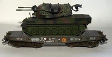 Märklin 48712, Flachwagen mit Panzer "Gepard" beladen, neuwertiger Zustand.