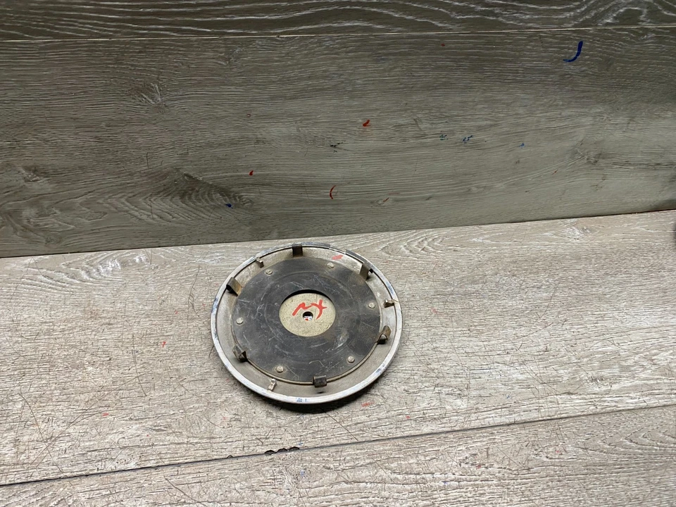 Tapacubos central de rueda cromada OEM CADILLAC DEVILLE FLEETWOOD 1991-1993 Foto 4 de 4