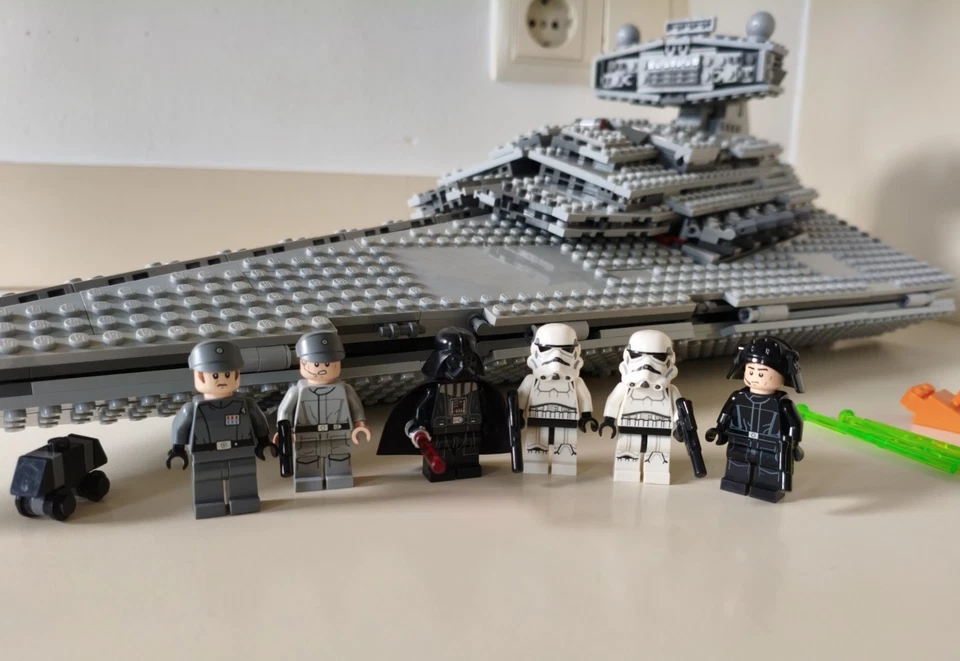 LEGO Star Wars 75055 – Imperial Star Destroyer (Complete and Excellent Condition - Imagen 3 de 4