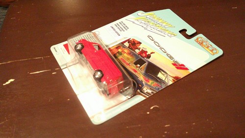 2021 Johnny Lightning 1976 Dodge Tradesman Van 1 di 9718 Rosso #HW 6 - Foto 4 di 7