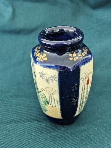 Vintage Japanese Small Satsuma Vase Geishas Cobalt Blue - Picture 5 of 6
