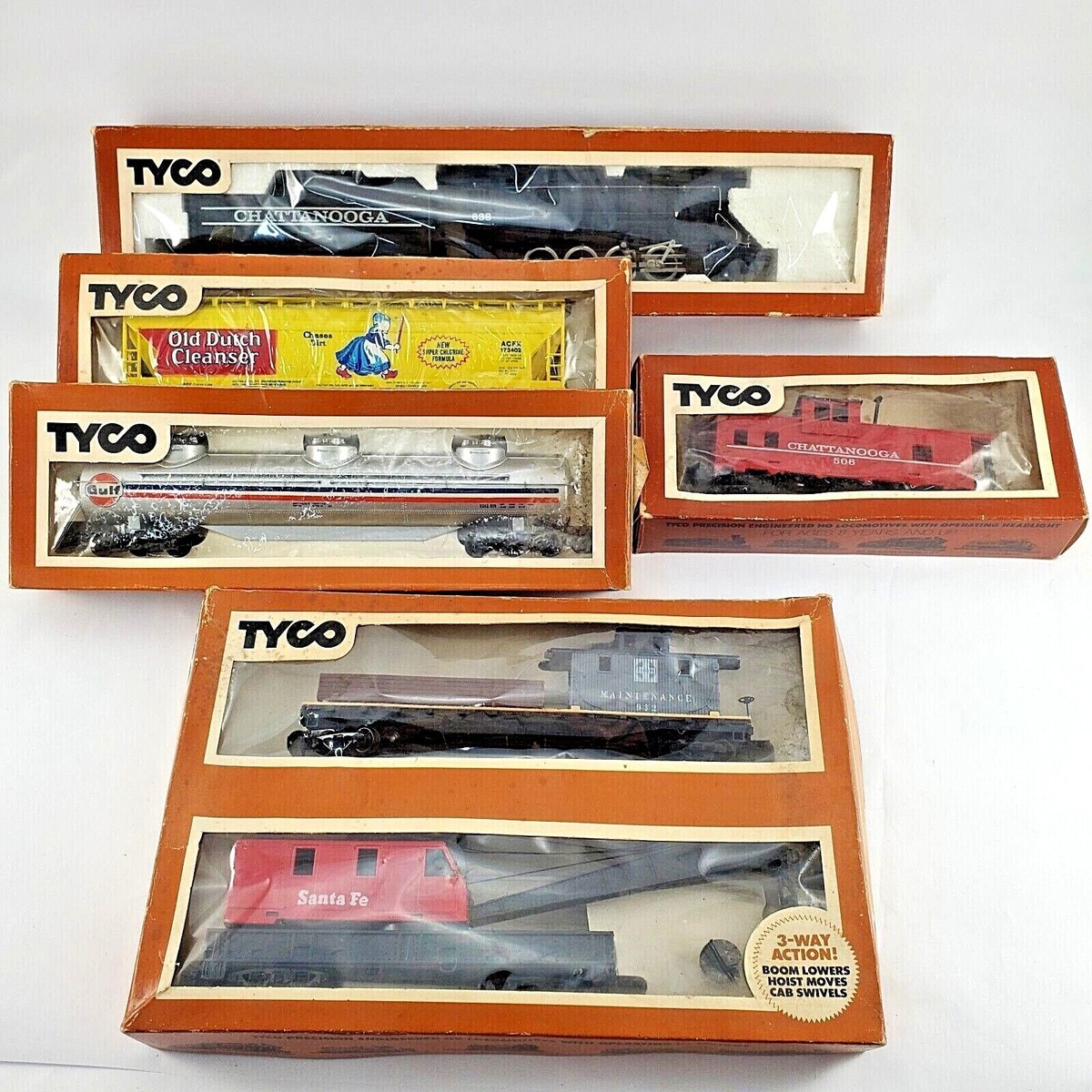 Vintage 1980s Tyco HO Scale Locomotive Chattanooga 638, Four Cars