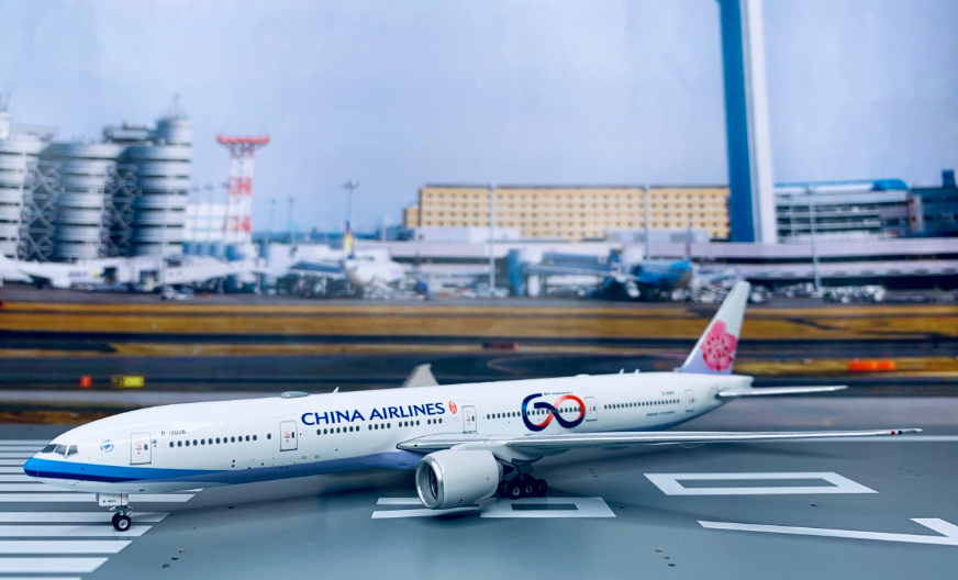 Phoenix China 中華航空 B777-300ER 1:400 Phoenix CHINA AIRLINES BOEING 777-300ER Passenger