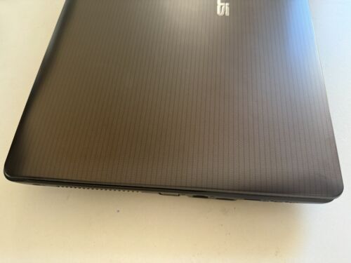 Asus X93S 18,4,FULL HD Core i7 2670QM, 16 GB, 1 TBHDD 1 TB SSD Win 11, Blu-ray - Imagen 5 de 7