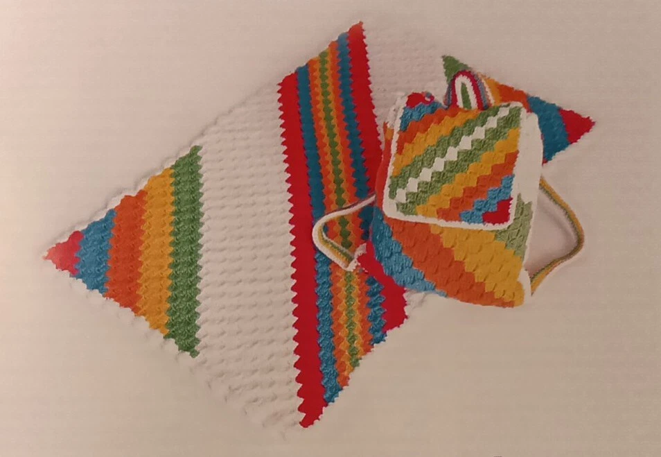 Annie's Attic: NAPTIME~PLAYTIME BLANKETS & TOYS Crochet Book #877536 - Image 4 of 4