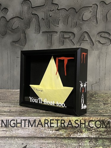 IT 2017 SS GEORGIE BOAT PENNYWISE HORROR MOVIE PROP DISPLAY COLLECTIBLE - Picture 3 of 10