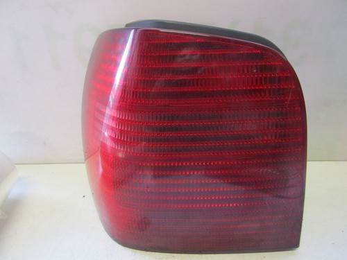 Rückfahrleuchte Rückleuchte links leichte Kratzer siehe Bild VW POLO (6N2) 1,4