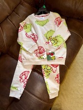 The Grinch 2-piece Set Boys Size 5 5T Sweatshirt Pants    NWT
