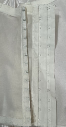 Dominique Intimate Apparel Longline Bra/Bustier - Size 38 C White - 第 5/5 張圖片