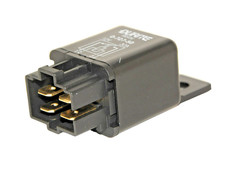 12 volt 30 amp 4 pin make break Japanese type relay Durite 0-727-50