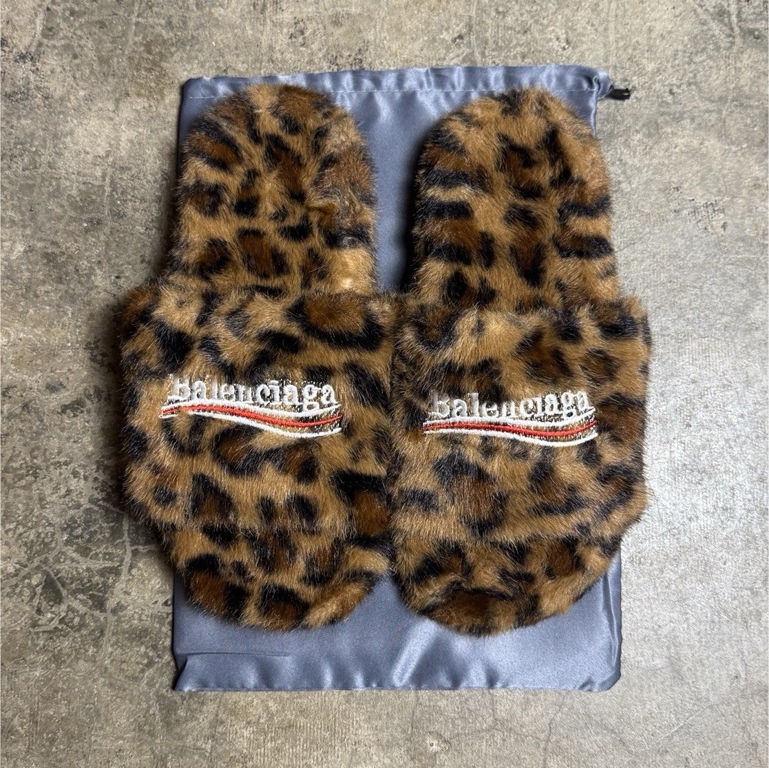 Balenciaga Leopard Faux Fur Slide Slippers Mens Animal Print  display picture 3