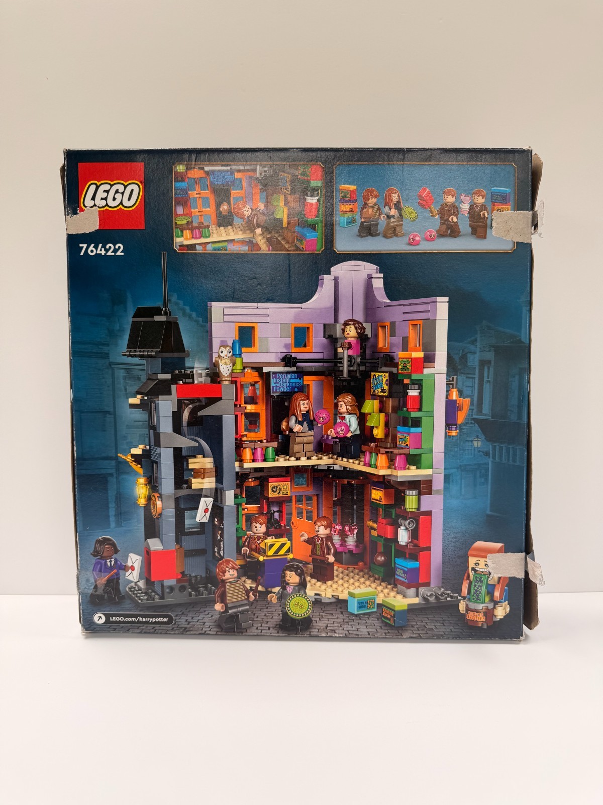 LEGO Harry Potter 76422 Diagon Alley Weasleys’ Wizard Wheezes