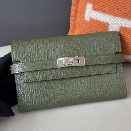 Authentic Hermes Kelly Tri- Fold Wallet Goatskin Green Silver Hardware