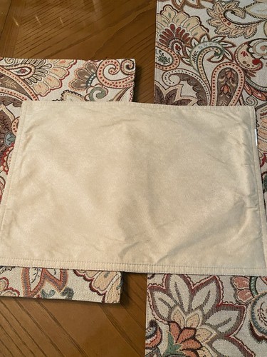5 Better Homes & Garden Paisley/Floral Tapestry Placemats & 6x1’ Table Runner - Picture 8 of 8