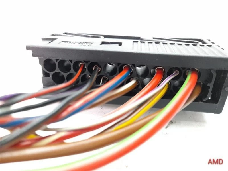 BMW 525i 525xi 530xi 530i E60 Base HiFi Audio Amplificador Conector Coleta Foto 4 de 4