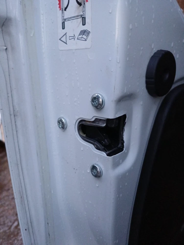 Mecanismo de bloqueo de puerta furgoneta trasera Renault Trafic 2014-2024 Foto 3 de 3
