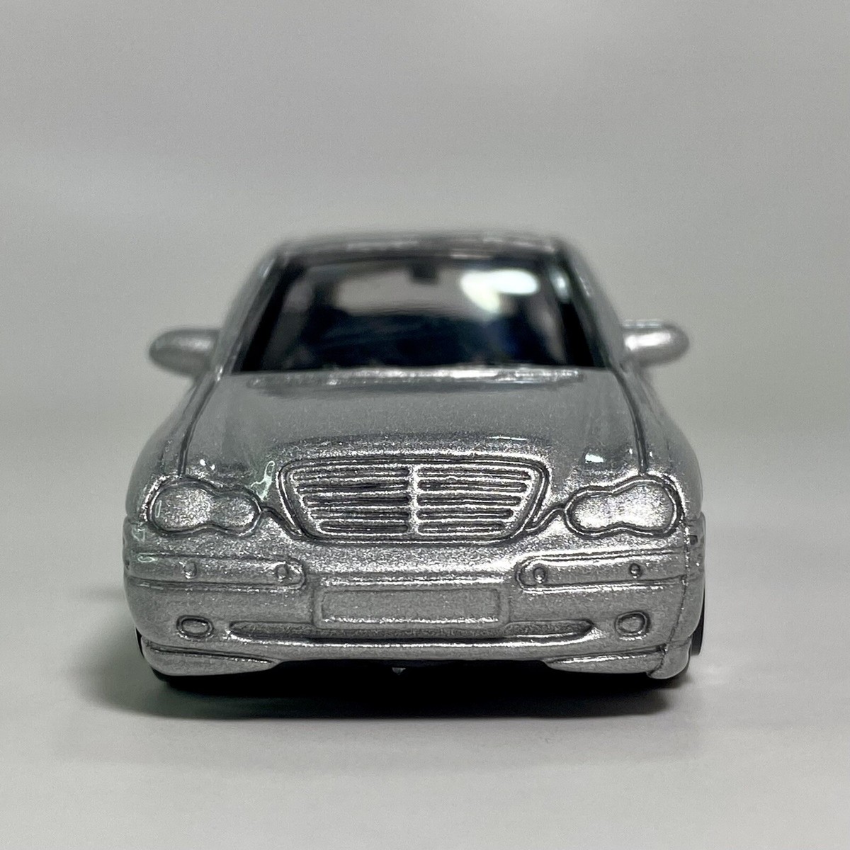 MotorMax #6066 MERCEDES-BENZ C CLASS 1/64 Diecast Car Silver