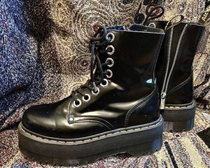 quad retro dr martens
