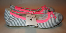 NEW Cat Jack Girl Youth 4 Gray/White Stripe,Pink Bow Slip on Soft Ballet Flats