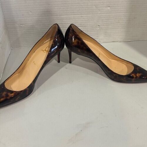 Christian Louboutin vernice tartaruga 70 mm punta a pompa misura 37,5/7,5 - Foto 3 di 16