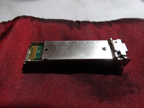 Finisar FTLF8524P2BNL - SFP (mini-GBIC) transceiver - Photo 2/2