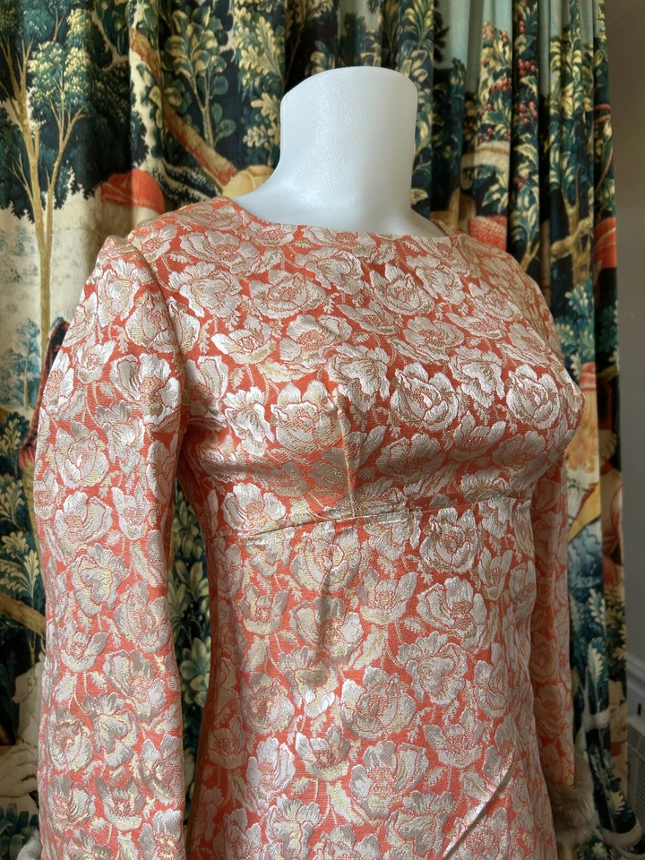 Vintage 60s OOAK Stunning Mini Dress Set with Fur Trim, Silver & Orange Brocade - Image 3 of 4