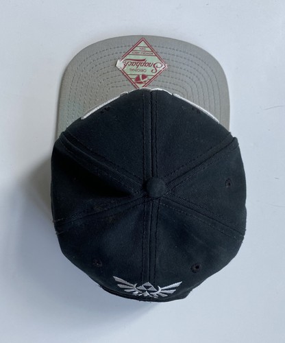 Nintendo THE LEGEND OF ZELDA - Skyward Sword Snapback Hat Flat Bill Men Cap - Picture 11 of 12