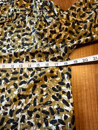Gorgeous Topshop Blouse with Puff Sleeves, size 10, Excellent Condition - Picture 7 of 7