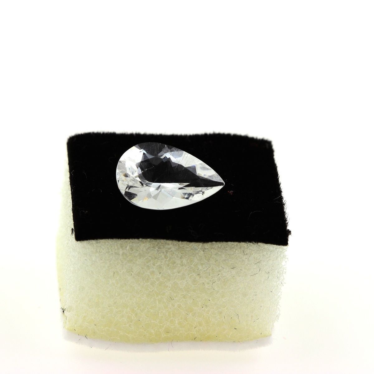 Pollucite VVS du Brésil 2.03 cts, gemme rare de collection pour haute joaillerie
