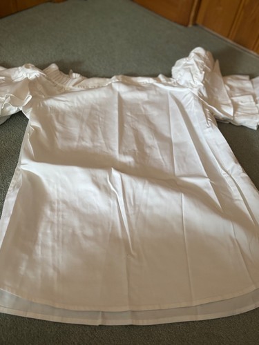 Ted Baker White Off the Shoulder Blouse in Size 2 (UK 10)
